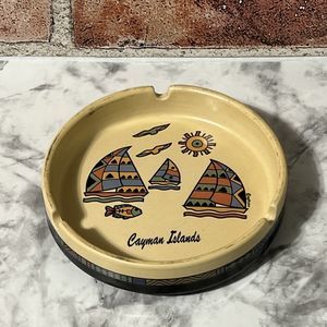 VINTAGE 80s CAYMAN ISLANDS Ceramic Ashtray Ashtray Trinket Tray Beige Black